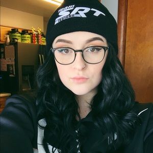 Meet your Posher, Lavelle